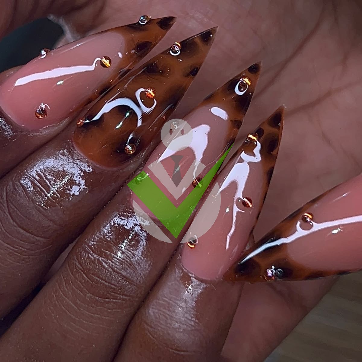 Charlou’s Nail Charlou’s Entreprise