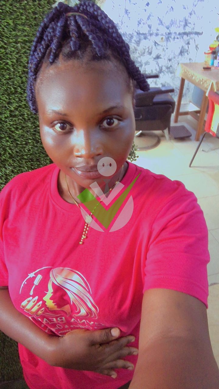 Roseline Taukam