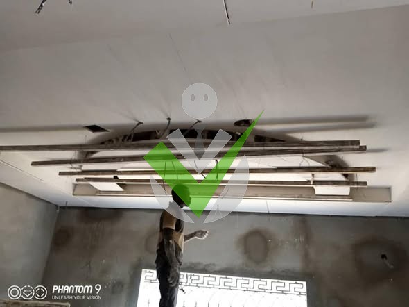 M a R Staff Decor