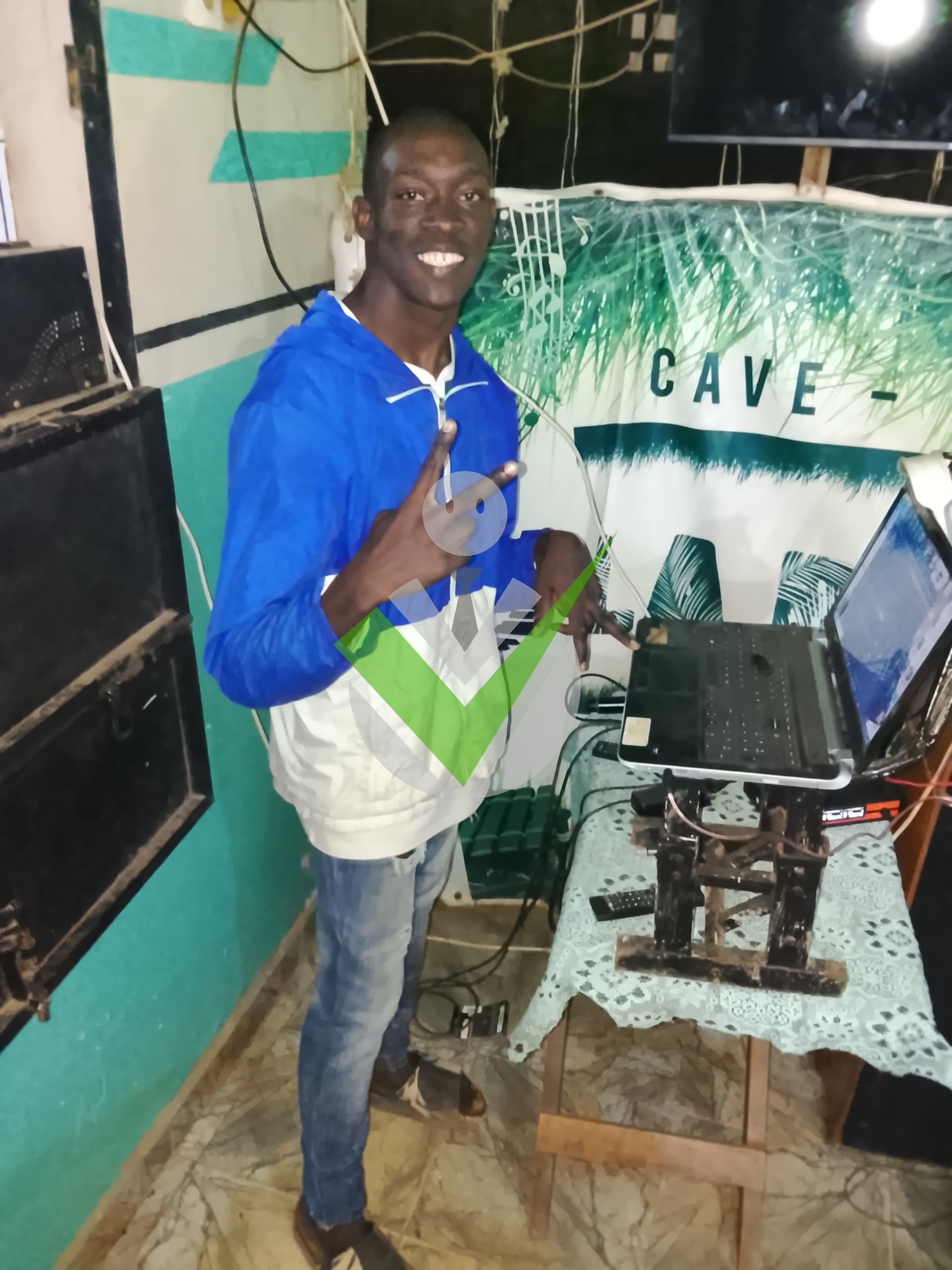 DJ ZENAS LE PARISIEN Kamga