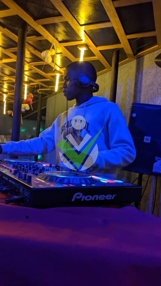 DJ TOPO THE GREATEST DJ
