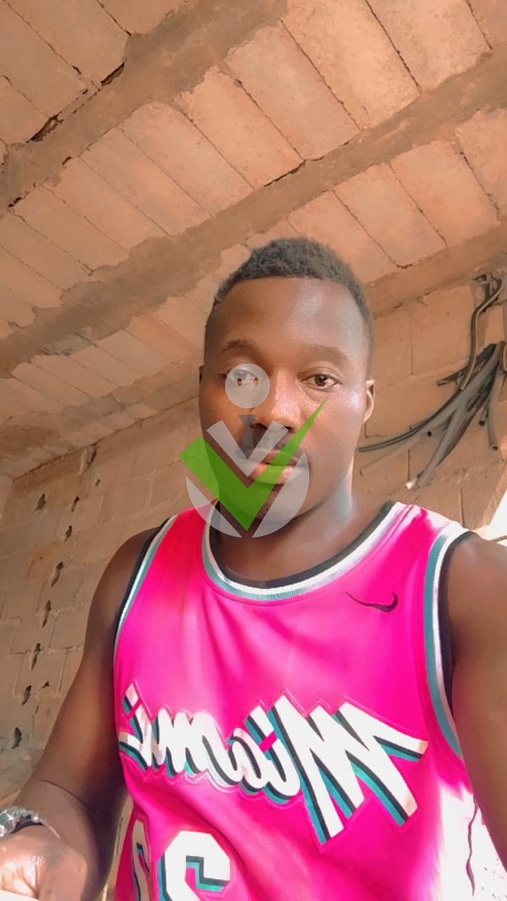 ONACHI DESMOND MBARINGONG