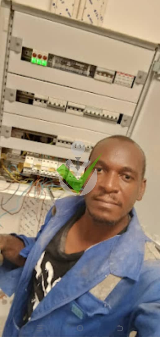 Steven Mbang