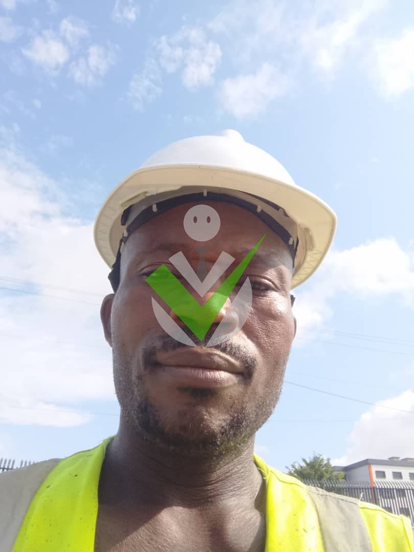 Roger Ebomo biolo