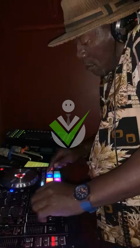 Eric Mouna
