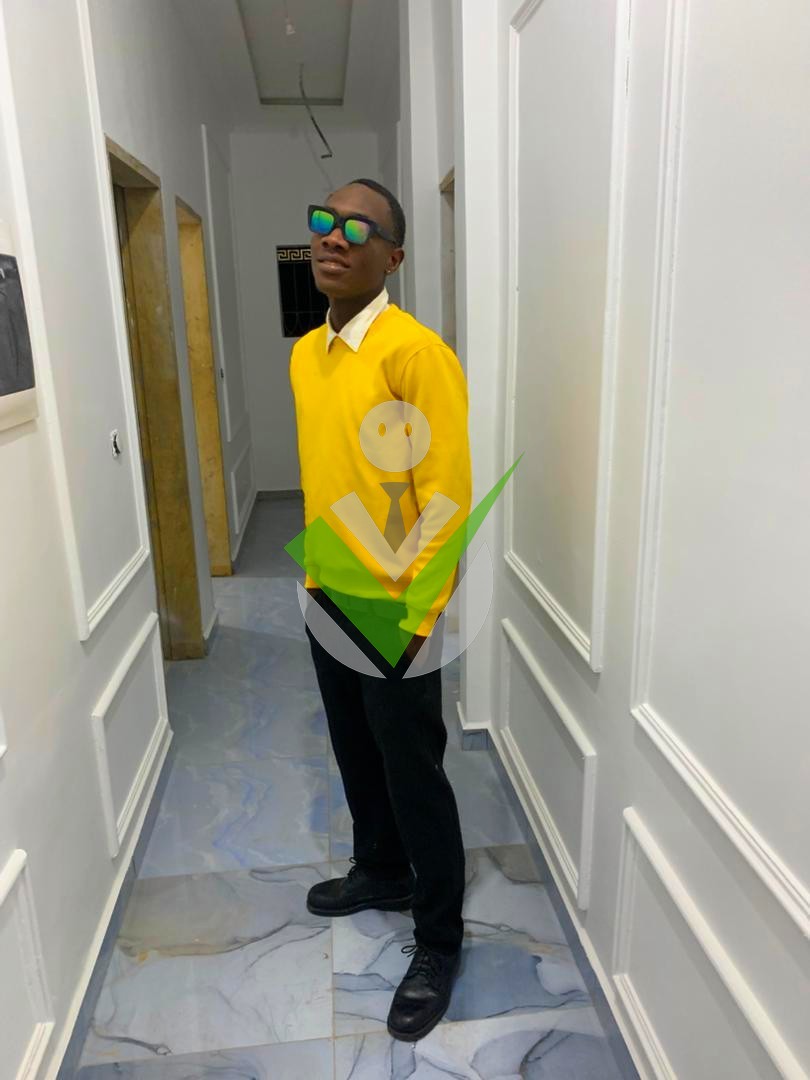 Parfait Essombo
