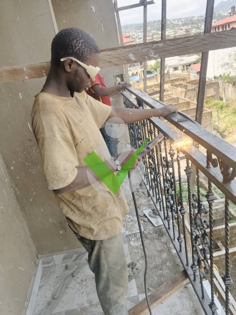 Junior Ndi